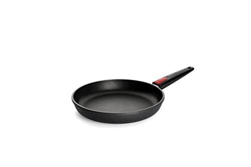 Woll Nowo Titanium tasapõhjaline pann – induktsiooniga sobiv, Ø 28 cm, 5 cm kõrge, eemaldatava käepidemega – sobib kõikidele pliiditüüpidele, alumiiniumvalust, mittenakkuva kattega