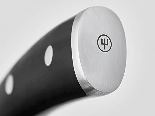 WÜSTHOF Classic Ikon kokanuga 20 cm, must – kasutusnäide