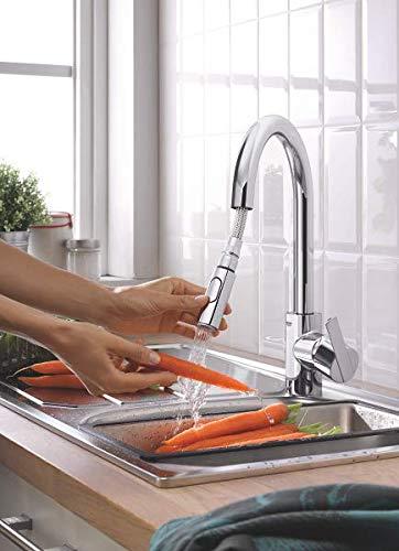 GROHE Feel – Ühe käepidemega köögisegisti (kõrge C-kujuline tila, ühe auguga paigaldus, väljatõmmatav kahefunktsiooniline pihusti, kiire paigaldussüsteem), kroom, 31486001 – kasutusnäide