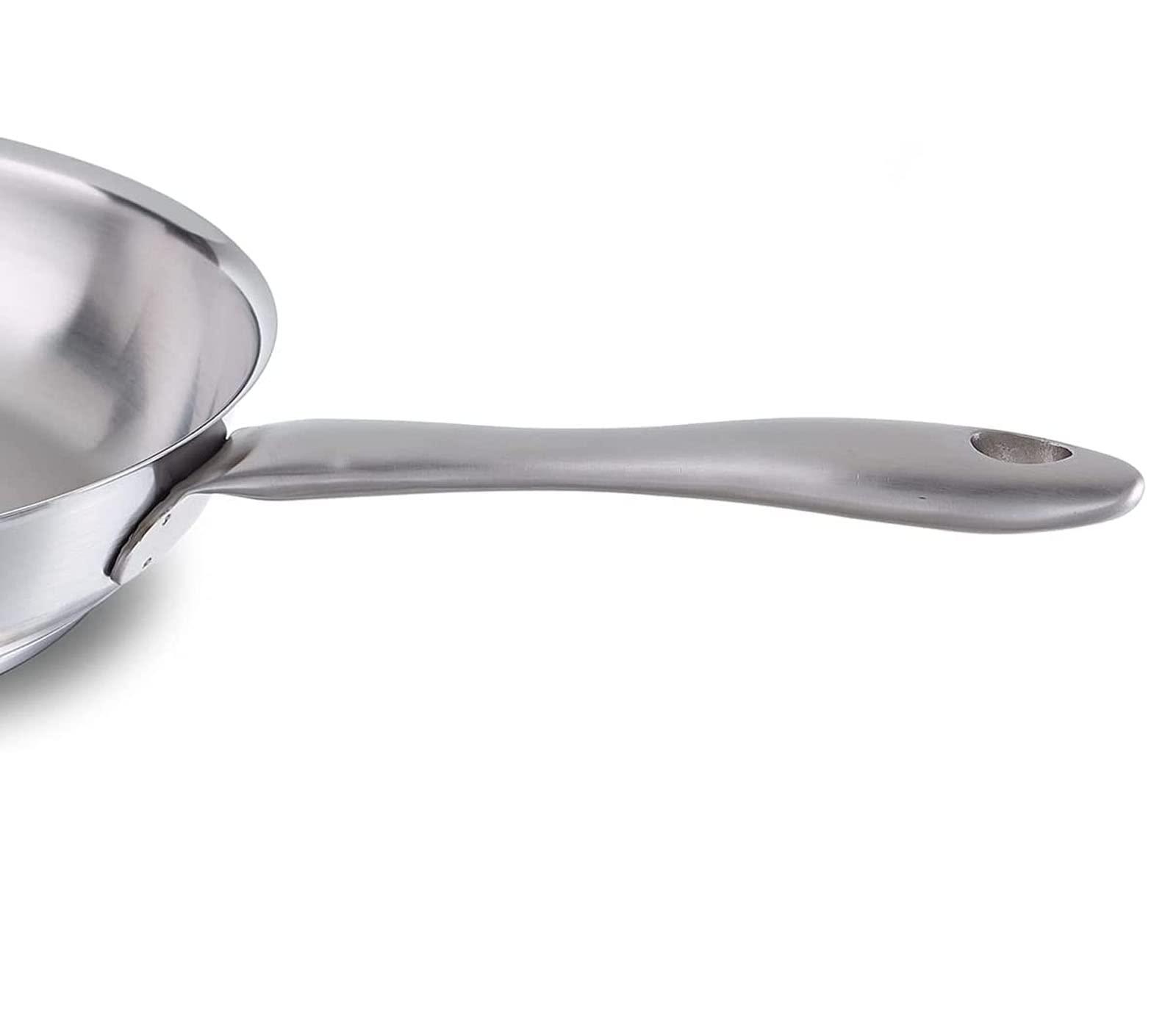 Fissler Catania / Roostevabast terasest pann (Ø 24 cm), katmata käepidemega praepann, hautamispann, ideaalne krõbedaks praadimiseks, sobib kõikidele pliiditüüpidele – ka induktsioonile – kasutusnäide