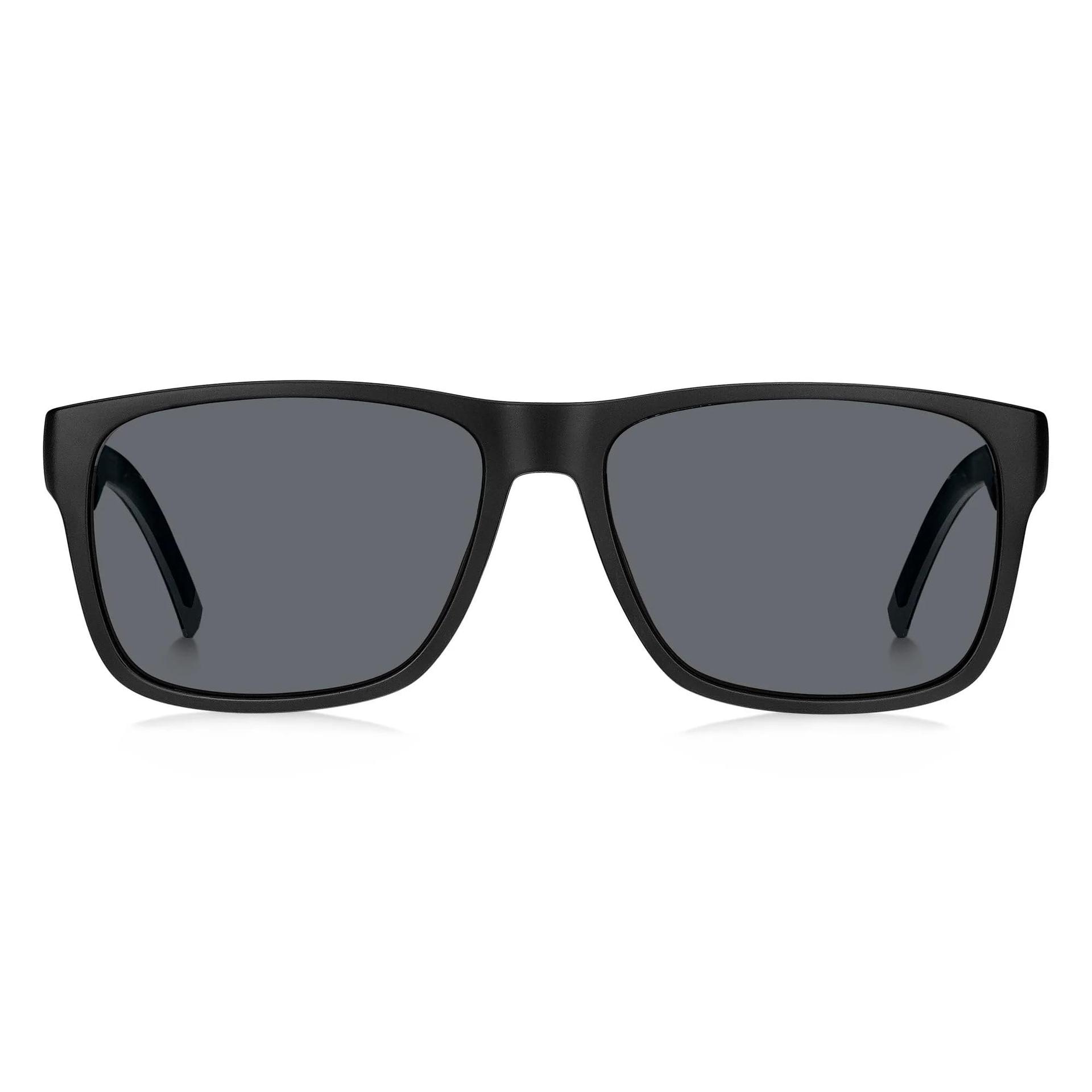 Tommy Hilfiger päikeseprillid TH 1718/S MUST/HALL 56/16/145 meeste prillid – detailne vaade