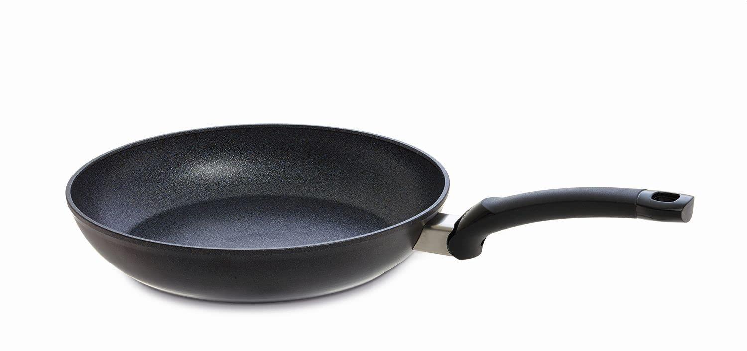 Fissler Adamant Classic kriimustuskindel alumiiniumist praepann (Ø 28 cm), mittenakkuv pann – induktsioon, must
