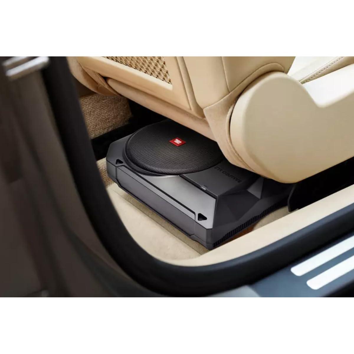 JBL BassPro SL2 aktiivne auto subwoofer – kompaktne auto bassikast 200mm (8-tolline) ja 125W võimendi, must – kasutusnäide