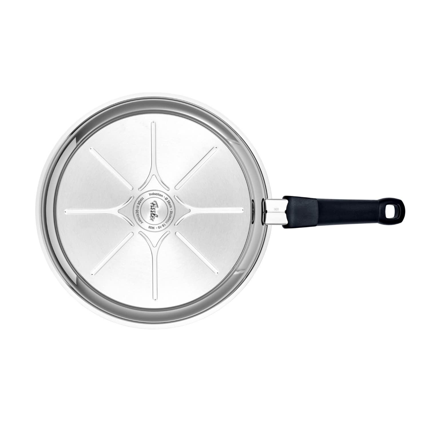Fissler Adamant Premium – kriimustuskindel mittenakkuv roostevabast terasest pann (Ø 28 cm), induktsiooniga ühilduv, hõbedane – pakend ja tarvikud