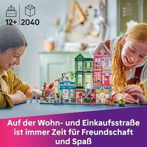 LEGO Friends Heartlake City elamu- ja ostutänav, ehituskomplekt rollimängudeks 9 tegelaskujuga (sh 7 minifiguuri) ja 3 kassiga, kingitus tüdrukutele ja teismelistele, mängumaja 42670 – pakend ja tarvikud