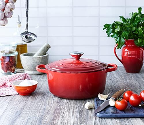 Le Creuset Signature malmist ahjupott kaanega, Ø 24 cm, ümmargune, sobib kõikidele pliiditüüpidele ja induktsioonile, maht: 4,2 l, 4,305 kg, kirsipunane – pilt 6