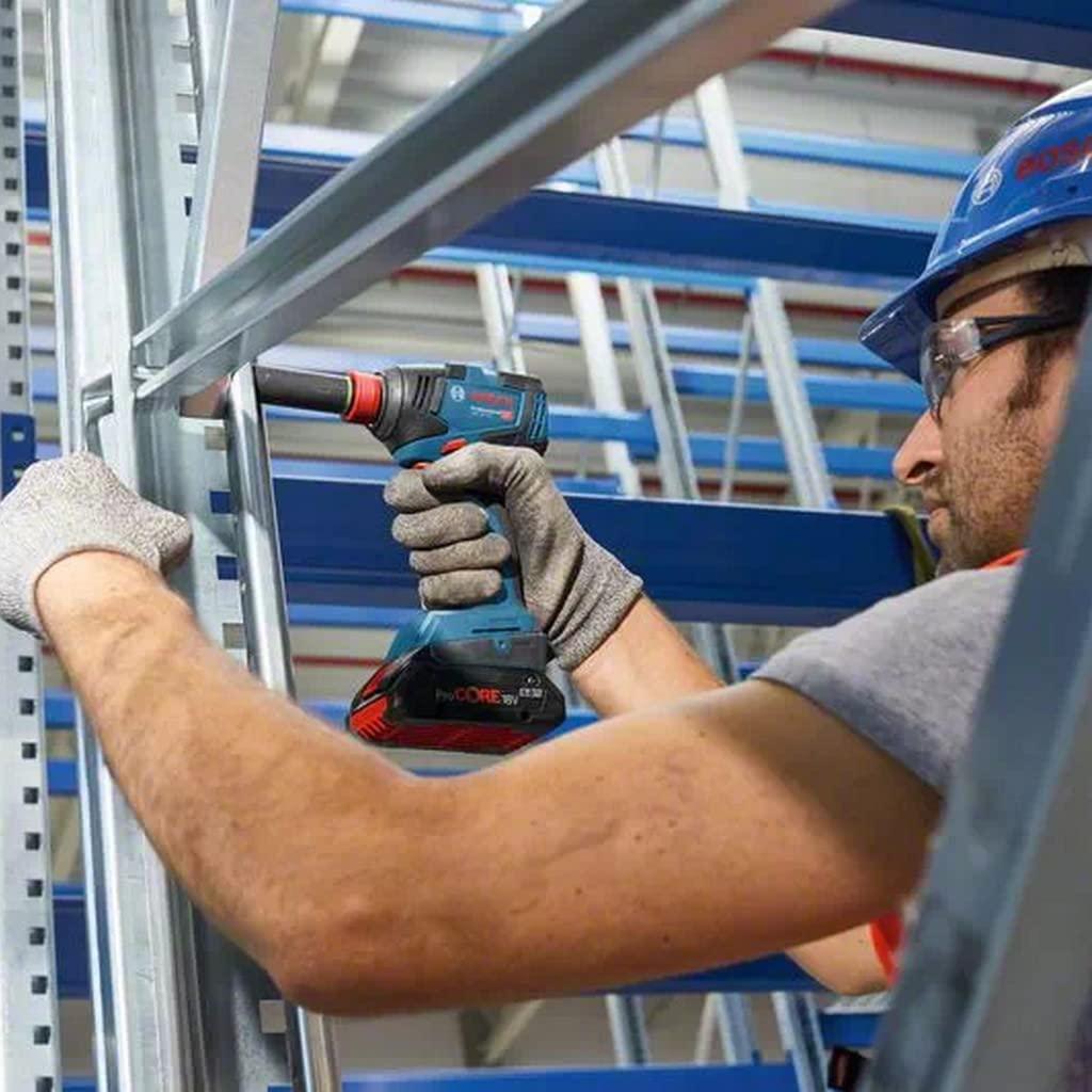 Bosch Professional 18V süsteemi akutrell-mutrikeeraja GDX 18V-200 (maks. pöördemoment 200 Nm, sisaldab L-BOXX-i, ilma aku ja laadijata) – detailne vaade
