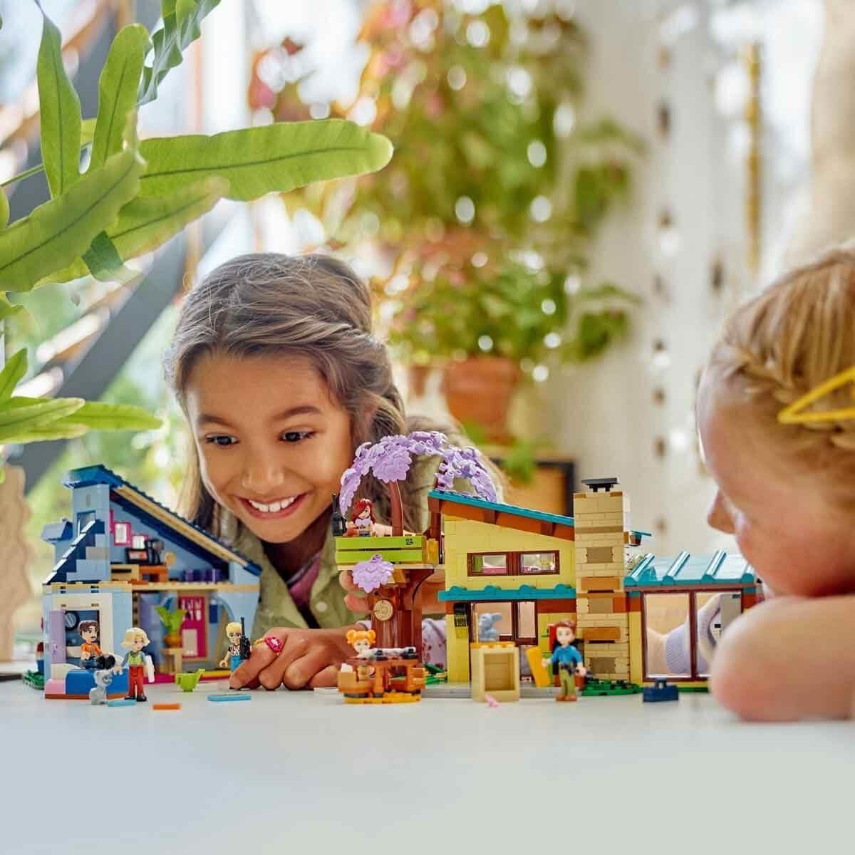 LEGO Friends Olly ja Paisley Pere Maja – Nukumaja koos figuuride ja tarvikutega, kahekorruseline mängumaja ja puumaja, loominguline kink lastele alates 7. eluaastast (42620) – detailne vaade