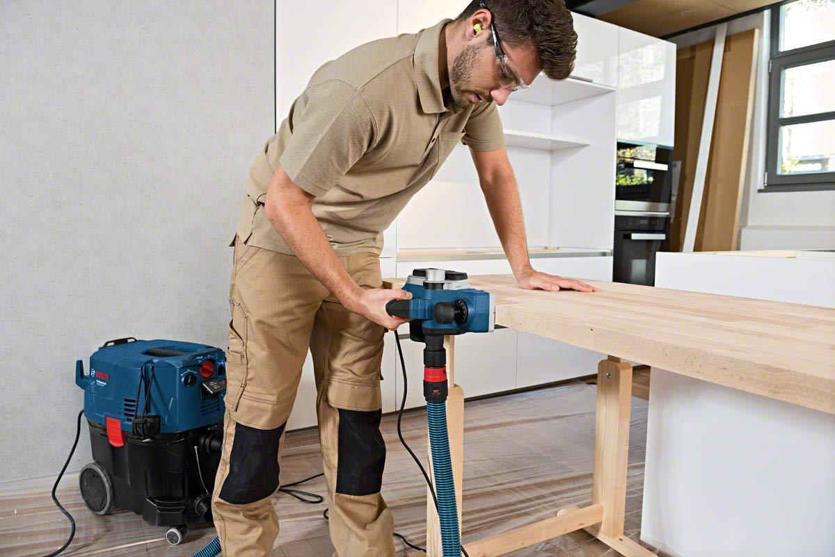 Bosch Professional Höövel GHO 26-82 D (710 W võimsus, paralleeljuhik, kuuskantvõti SW 2,5, tekstiilist tolmukott, tööriistakohver) – pilt 7