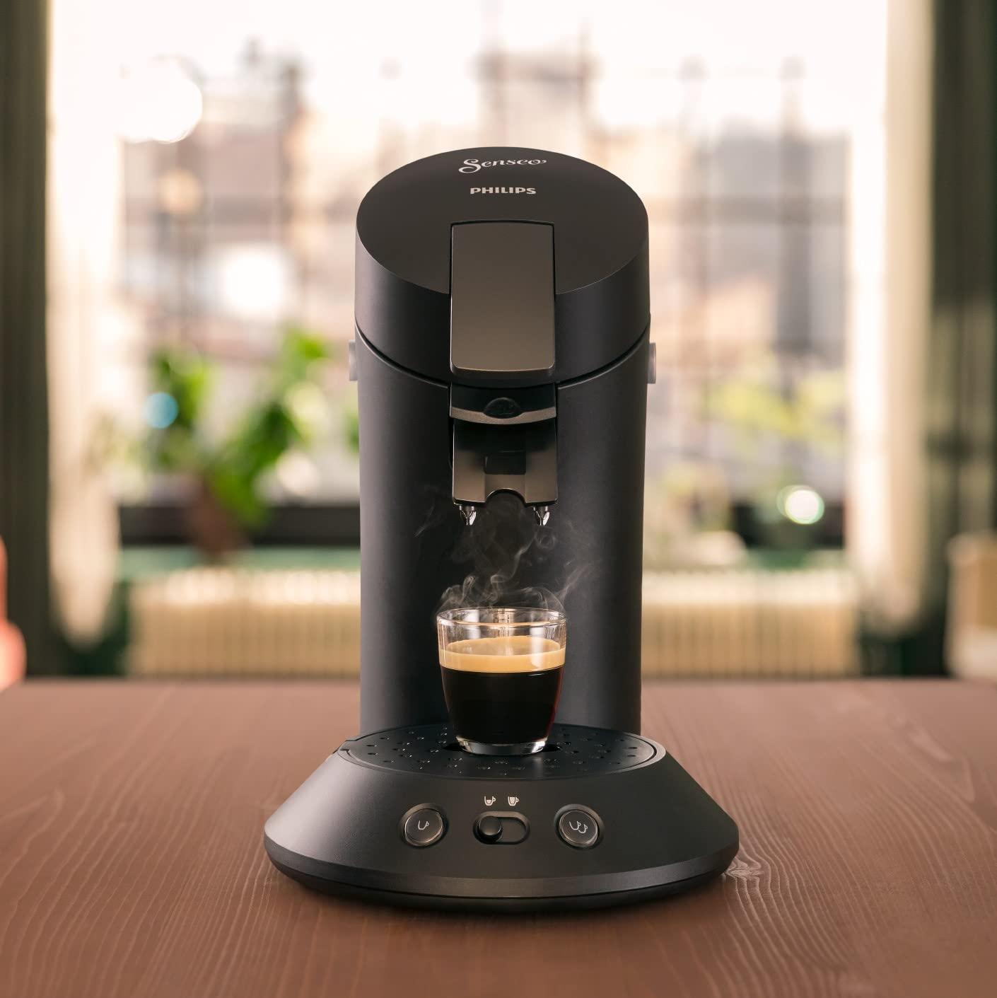 Philips Original Plus Eco kohvipadjamasin, kohvi kanguse valik, Coffee Boost tehnoloogia, 80% taaskasutatud plastik, 45% väiksem energiakulu, 2 tassi korraga, klaverlakitud must (CSA210/22) – pakend ja tarvikud