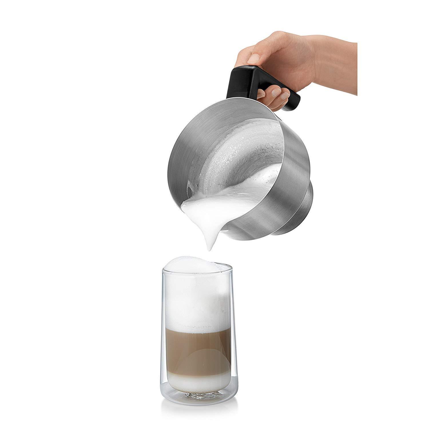 WMF Lono Milk & Choc elektriline piimavahustaja, 150-500 ml, 650 W, kakaomasin, piimaköetja, juhtmevaba piimanõu, kuum ja külm piimavaht, kuum šokolaad – pakend ja tarvikud