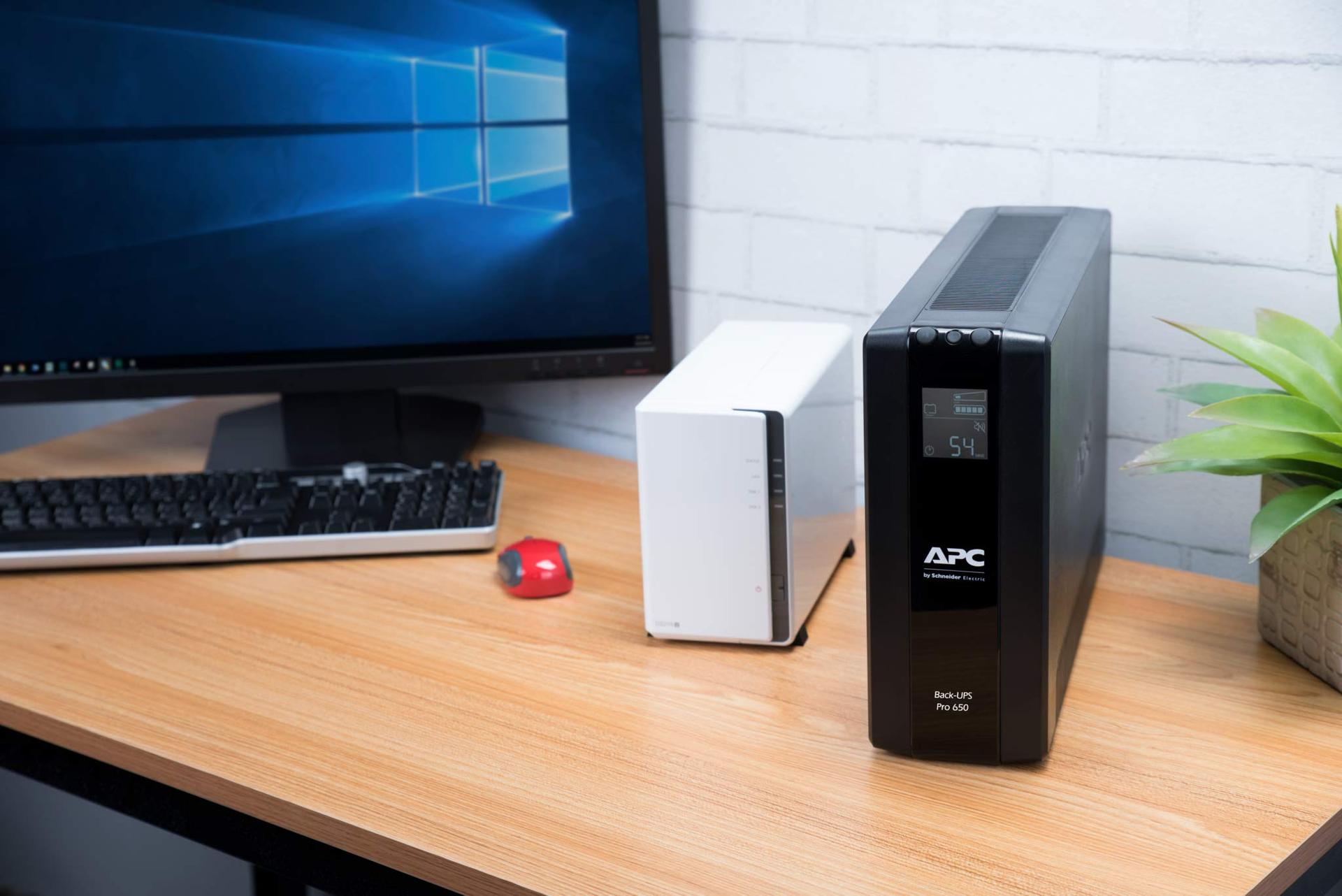 APC by Schneider Electric Back UPS PRO – BR650MI – UPS 650VA (6 IEC väljundit, IEC külmseadme väljundid, LCD-ekraan, 1GB andmeside kaitse) – pilt 6