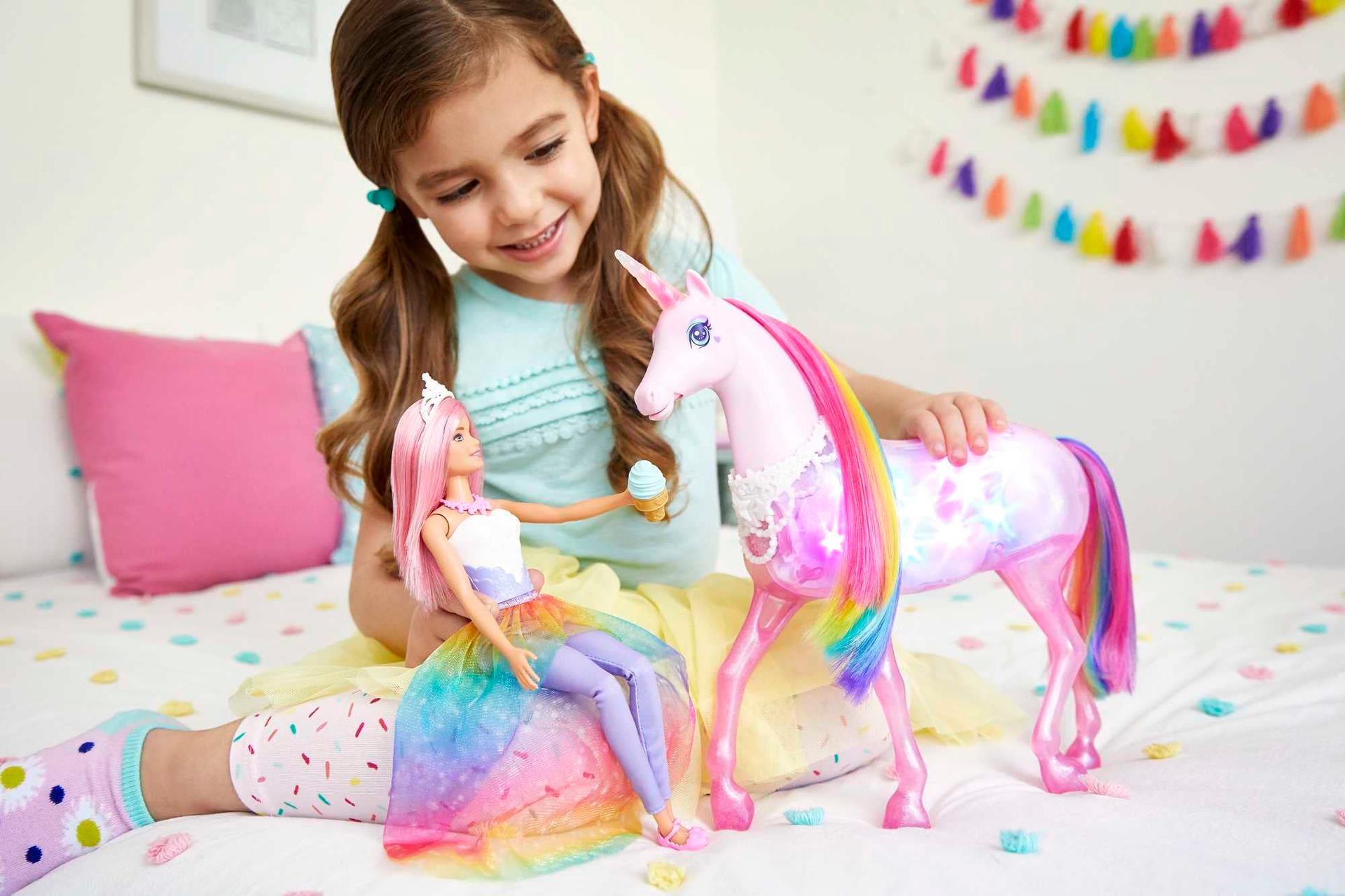 Barbie Dreamtopia Maagilise Võluvalguse Ükssarvik