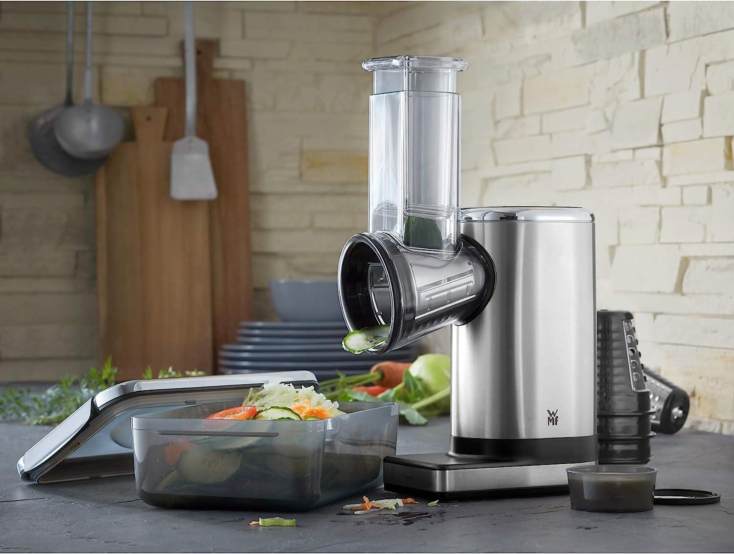 WMF Küchenminis Salat to go – Elektriline Köögiviljalõikur (150 W, salatikombain, elektriline köögiviljahakkur, 5 lõikeosa, sh salatikarp) – detailne vaade