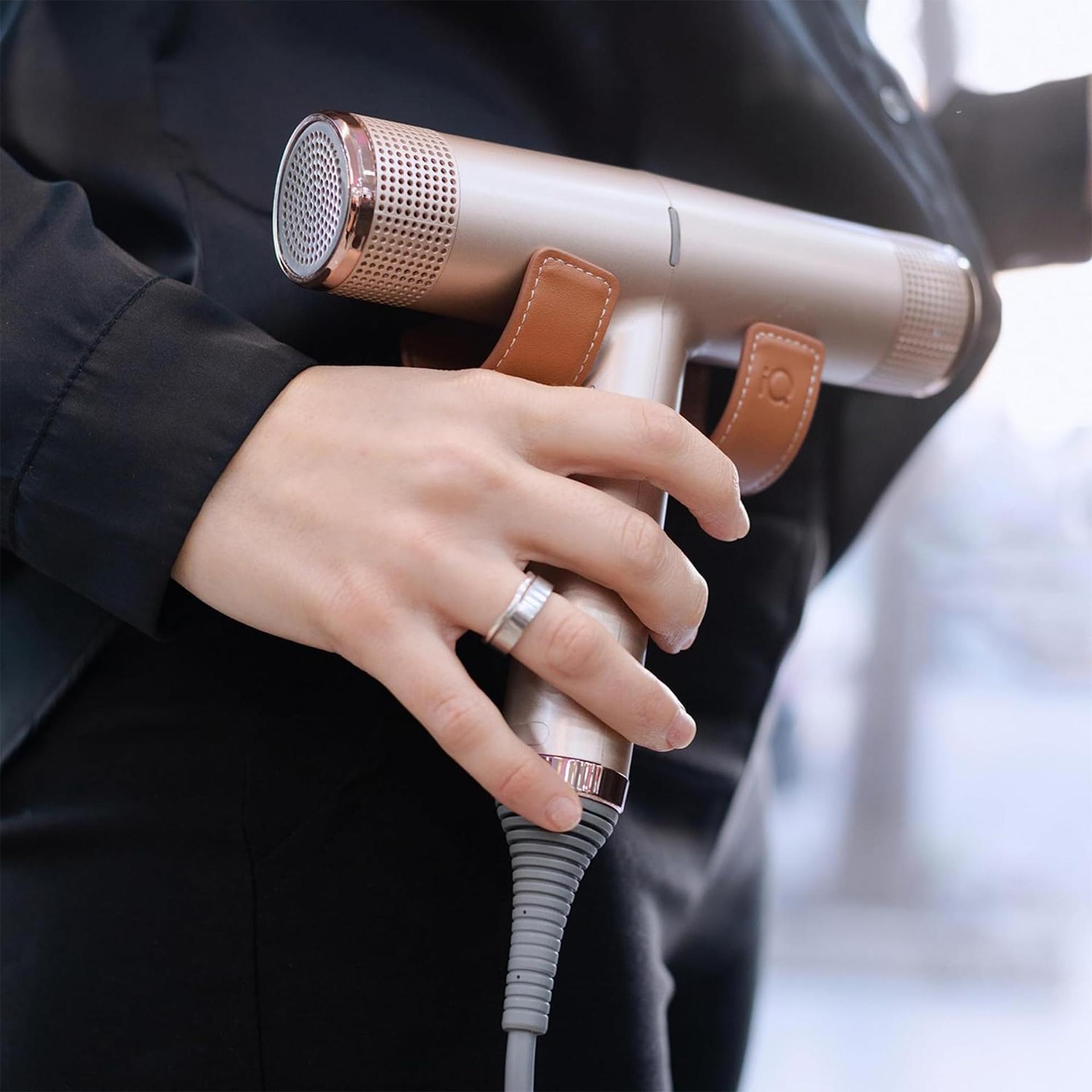 GA.MA Italy Professional, iQ Perfect föön, ultrakerge föön intelligentse harjadeta mootoriga, Oxy-Active-tehnoloogiaga säravaks, kahuvabaks juuksehoolduseks, 1600 W, GoldRose – pilt 7