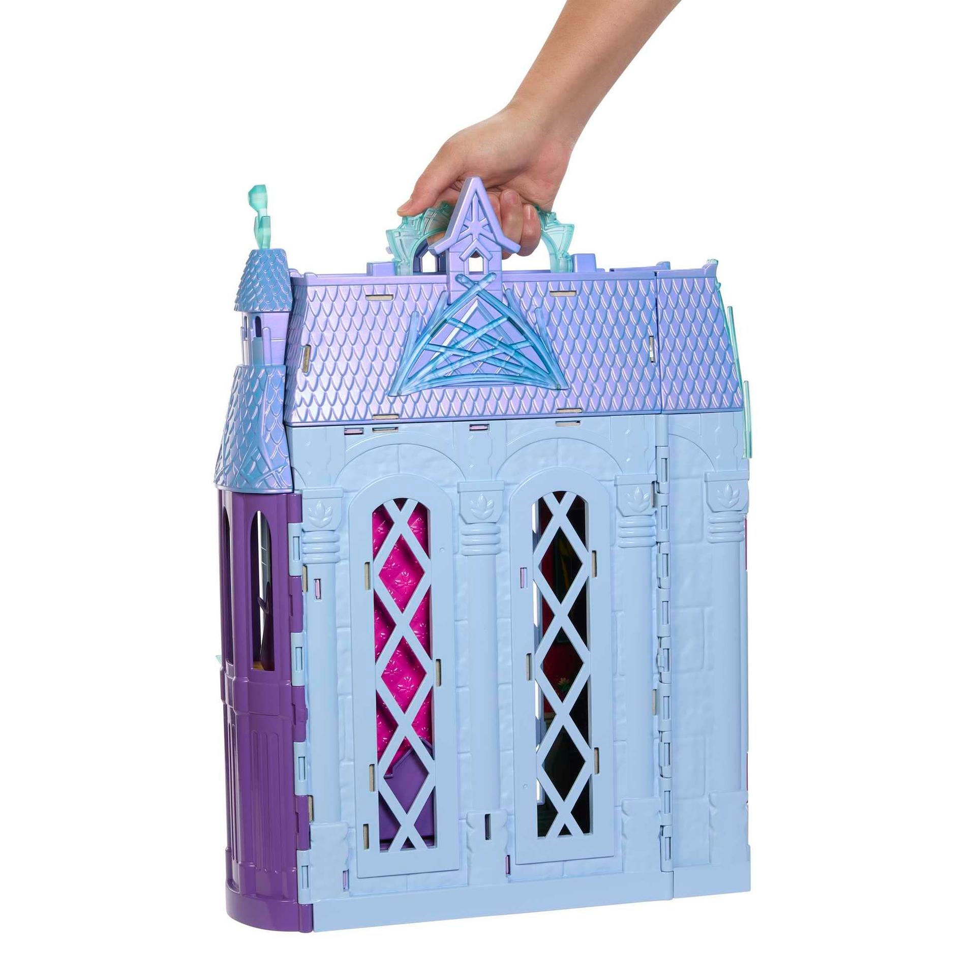 Mattel Disney Lumekuninganna – Arendelle’i lossi nukumaja (60 cm+) koos Elsa-nuku, 4 mängualaga ja 15 mööbli- ja tarvikuelemendiga Disney Lumekuninganna II filmist, HLW61 – kasutusnäide