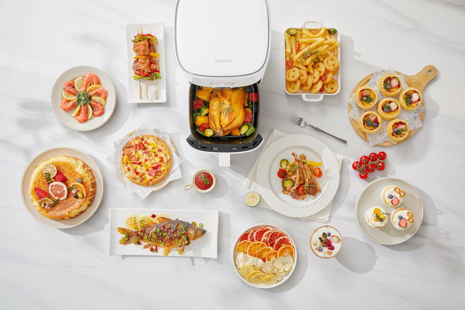 Xiaomi Smart Air Fryer 4,5L – Nutikas küpsetamine võimsa kuumaõhuringlusega, rasvavähendusrežiim, rakenduse juhtimine ja täpne temperatuuri reguleerimine – pakend ja tarvikud