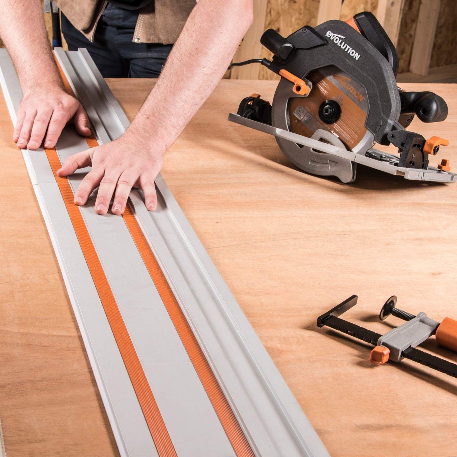 Evolution ST1400 juhtsiin ketassaele, universaalne sobivus – ühilduv Festool, Titan, Makita, Bosch, Erbauer, Metabo ja Scheppach saagidega, 1400 mm – kasutusnäide