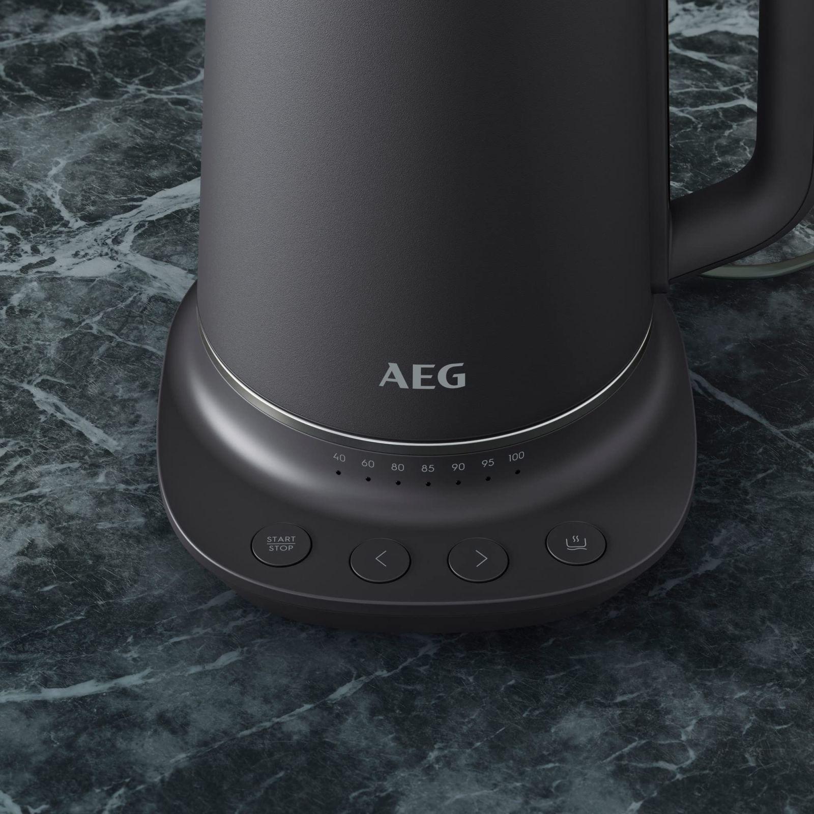 AEG K7-1-6BP veekeetja (7 temperatuuriastet, kolmekordne turvalülitus, soojushoidmise funktsioon, 1,7 liitrit, tilgavastane disain, lihtne puhastamine, 360° alus, libisemiskindel kate, LED-ekraan, hall) – lisavaade