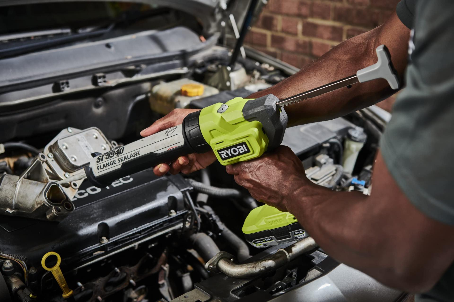 RYOBI 18V ONE+ akuga hermeetiku püstol RCG18-0 (6-astmeline reguleeritav kiirus, 225 kg survejõud, 310 ml padrunikogus, ilma aku ja laadijata) – detailne vaade