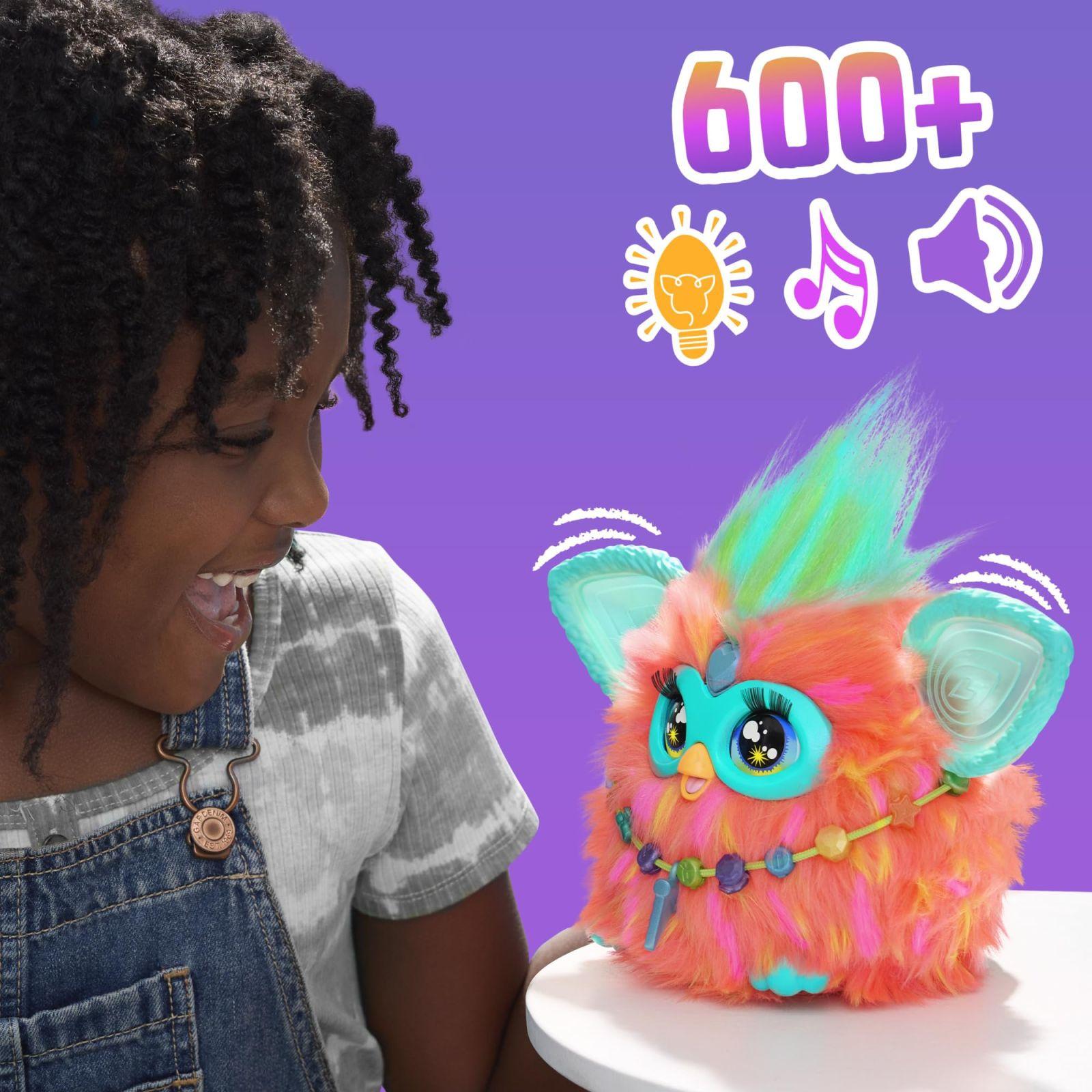 Hasbro Furby Interaktiivne Mänguasi (Oranž) – Saksa Versioon – kasutusnäide