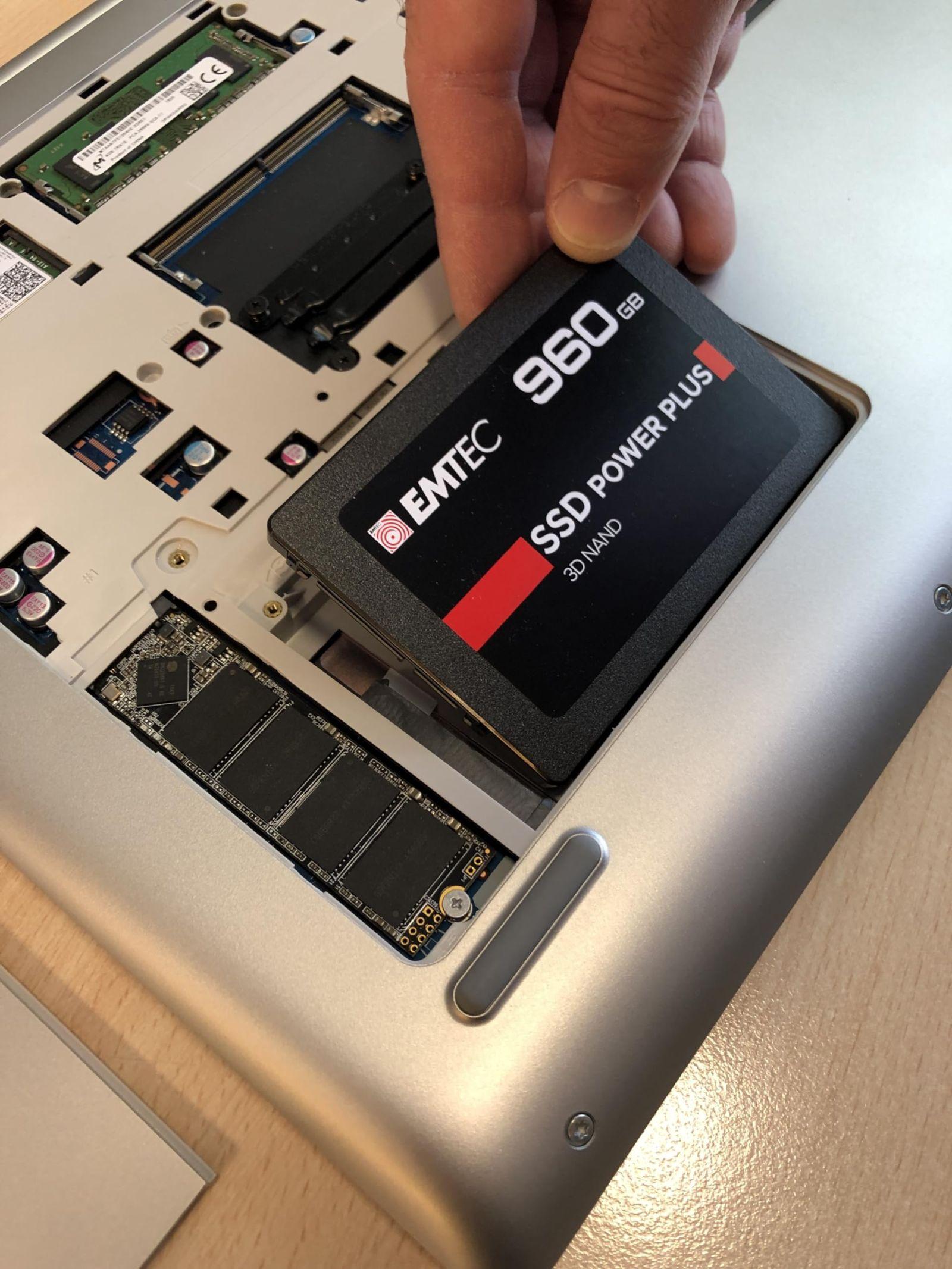 Emtec ECSSD2TX150 sisemine SSD 2,5 tolli – SATA X150 Power Plus 3D NAND 2TB – pakend ja tarvikud