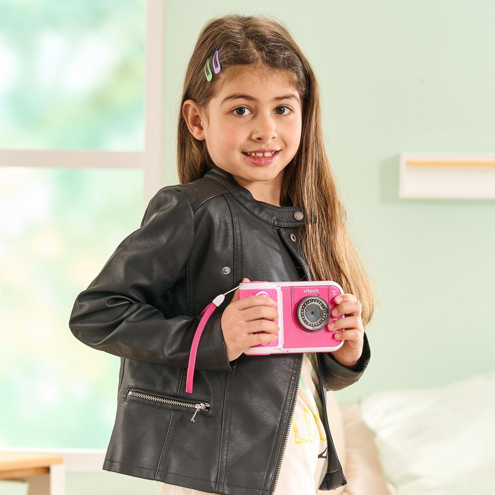 Vtech KidiZoom Print Cam roosa – Koheselt trükkiv lastekaamera selfi- ja videofunktsiooniga, efektide, mängude ja muuga lastele vanuses 4-12 – kasutusnäide