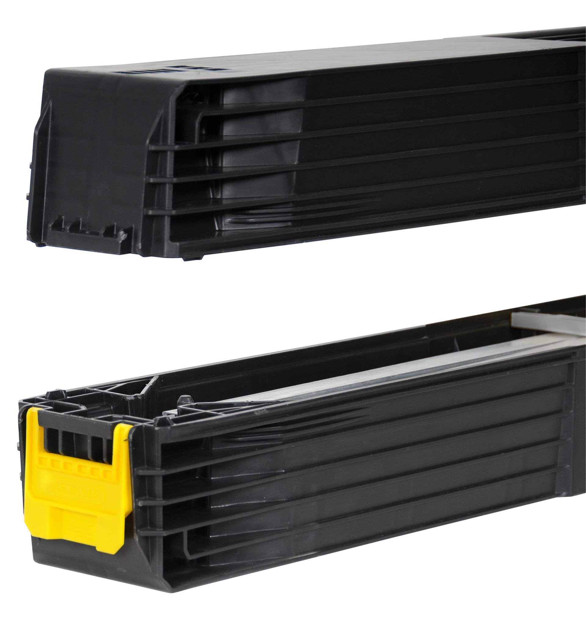 Stanley kokkupandav tugijalgade paar metallist 1-97-475 – plastikust kattega ja libisemiskindlate kummijalgadega – kuni 340 kg kandevõime – 101,7 x 12,5 x 75,8 cm – pakend ja tarvikud