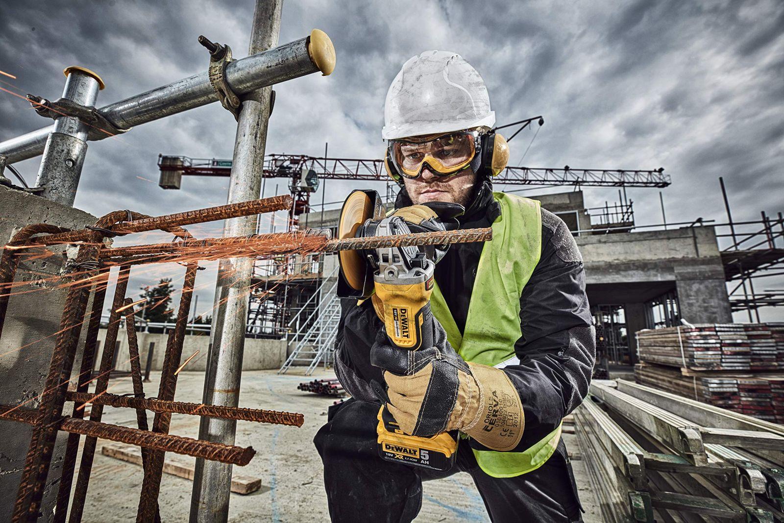 Dewalt 18V akuga nurklihvija 125mm DCG406NT (harjadeta mootor