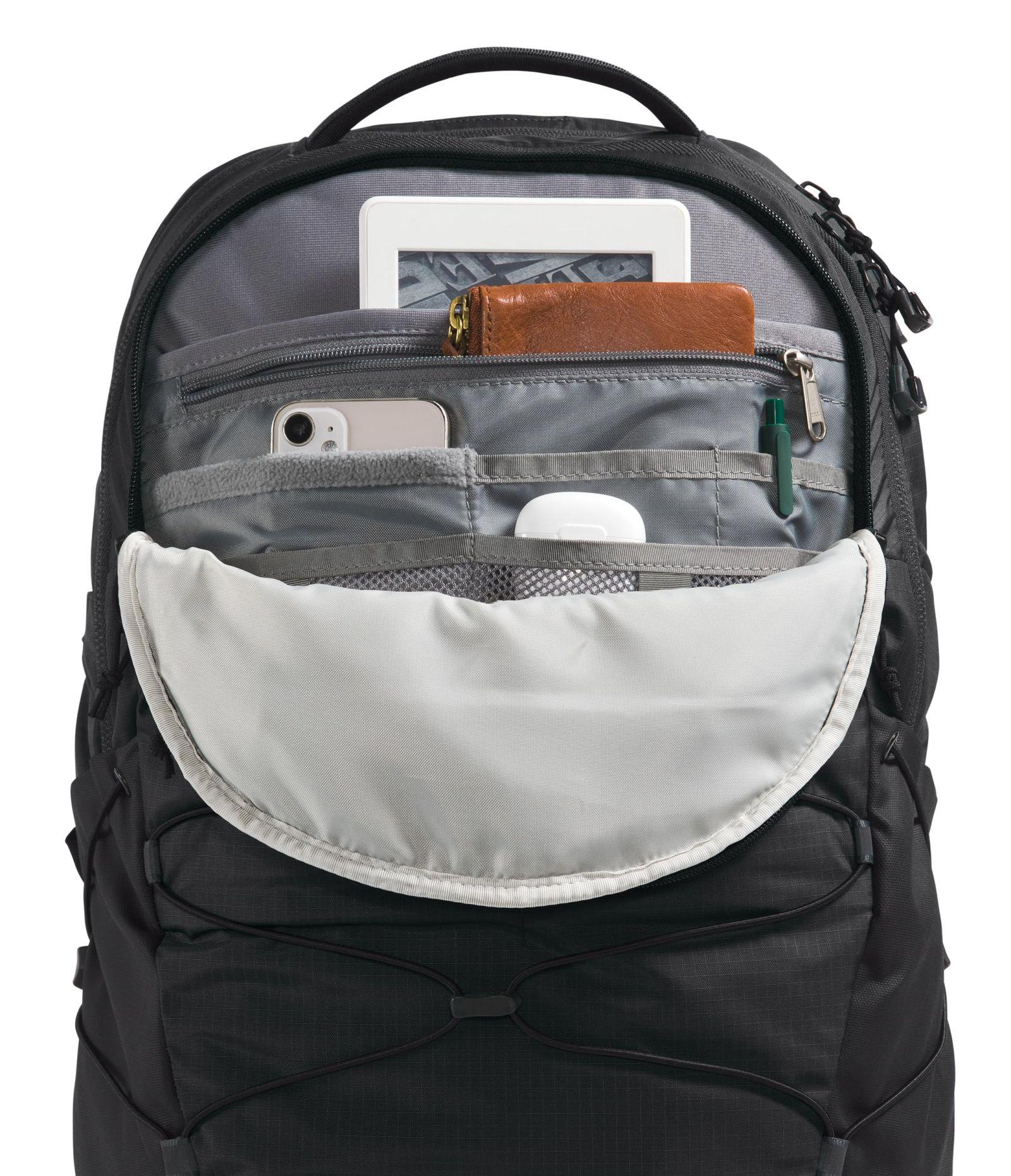 THE NORTH FACE NF0A52SE4HF1 BOREALIS Spordikott Meestele TNF Black-TNF Black-NPF Suurus OS – kasutusnäide