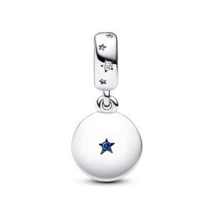 PANDORA 792987C01 helme-charms – detailne lähivaade