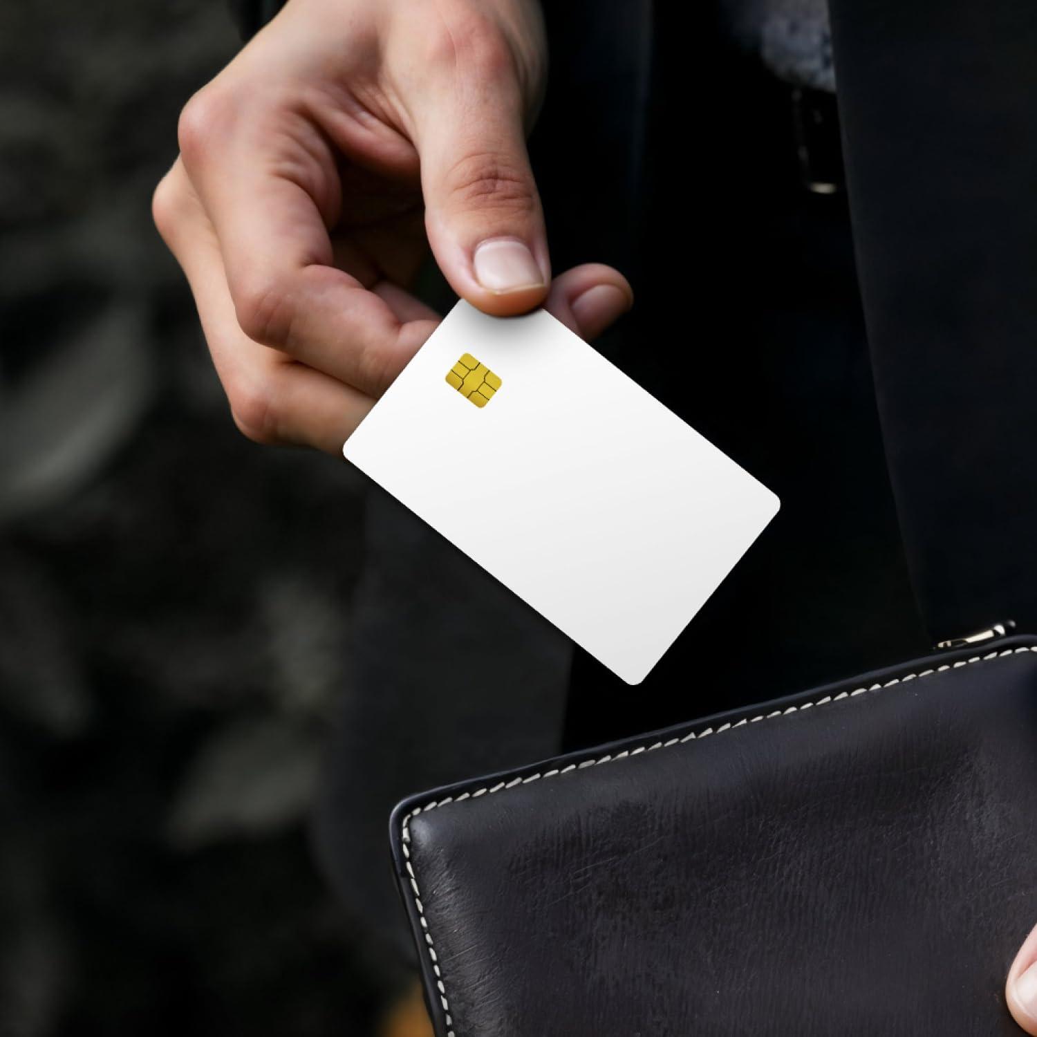 Cryptnox turvakaarte NFC-kontaktiga — mugav ja turvaline – pakend ja tarvikud