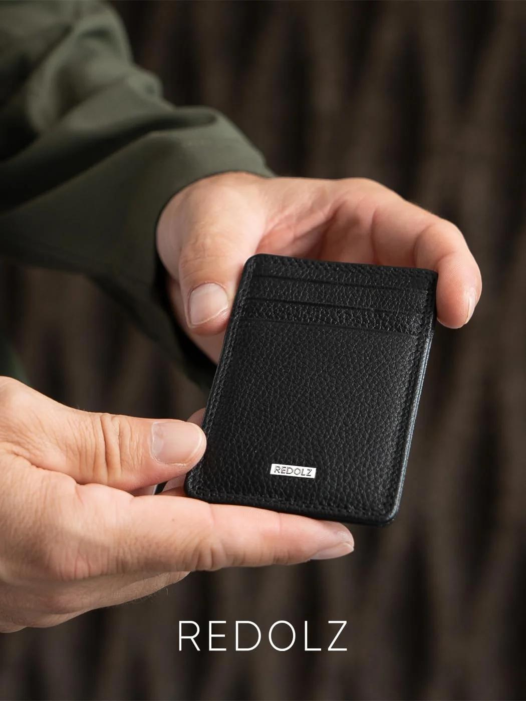 REDOLZ nahast slim-kaardikarp RFID-kaitsega — elegantne kingitus – kasutusnäide