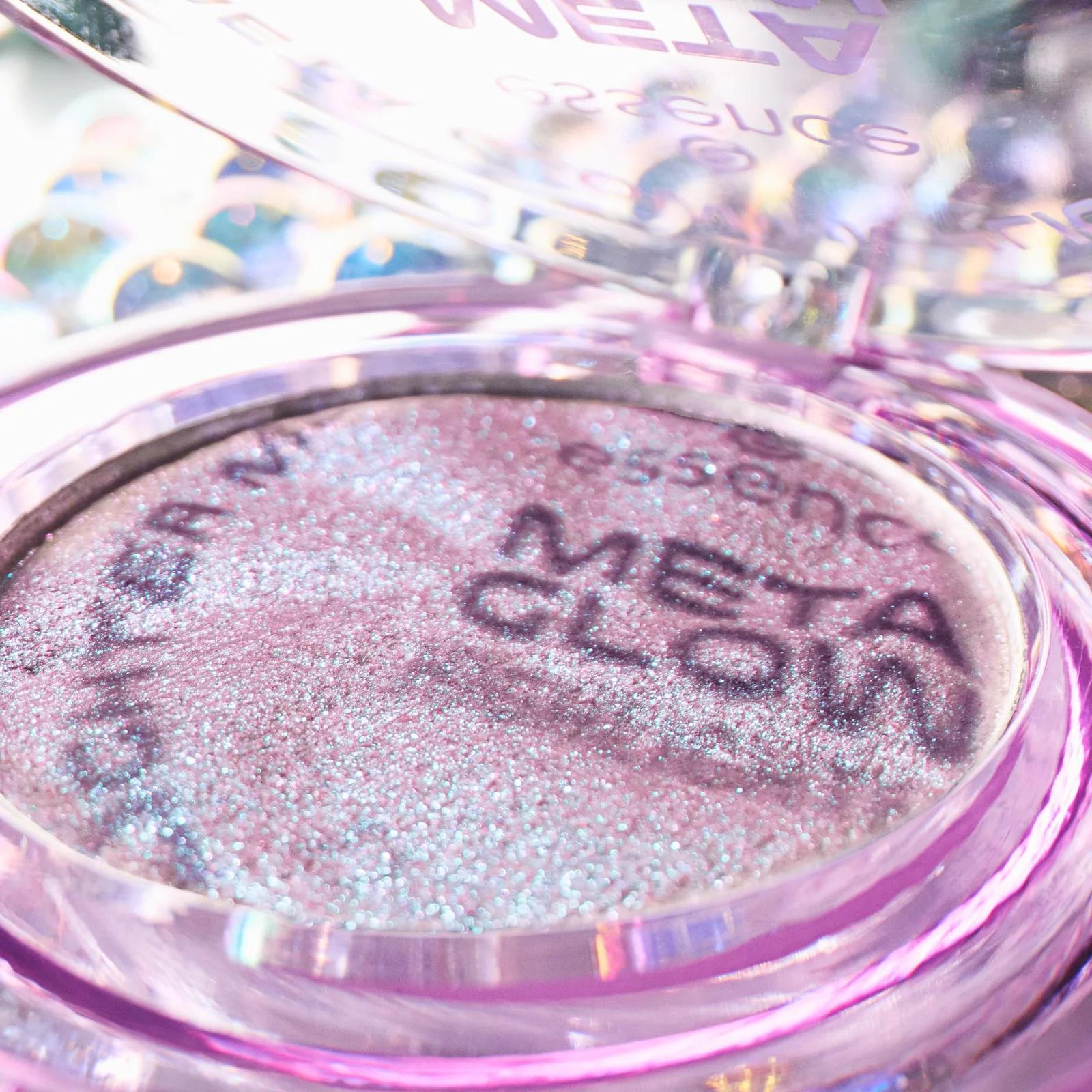 essence cosmetics holograafiline meta glow highlighter – pakend ja tarvikud