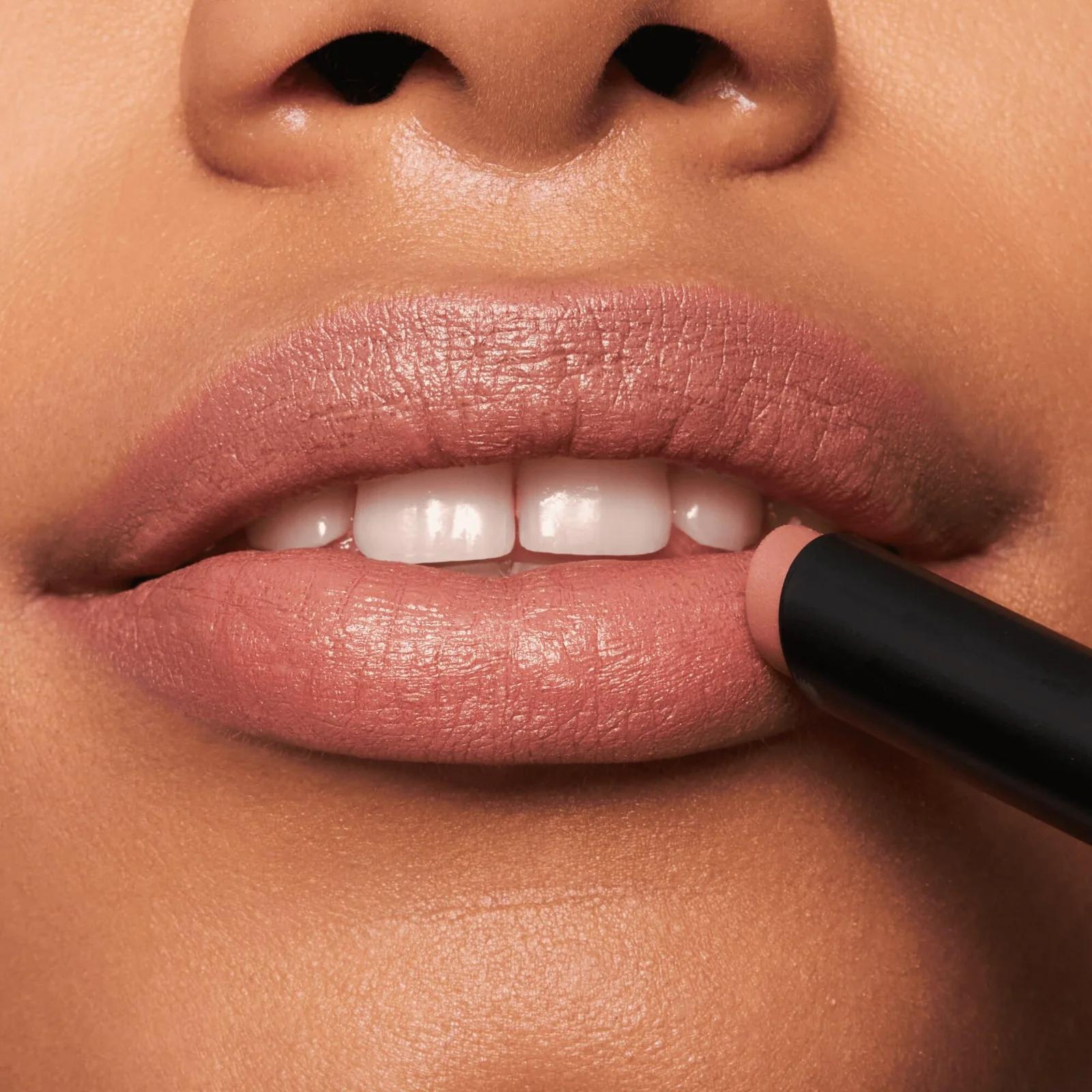essence cosmetics pehme matt huulepulk — niisutav nude toon – pilt 7