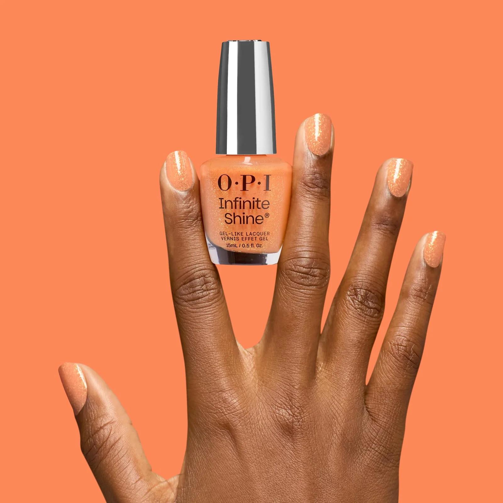 OPI šikk gel-laadne küünelakk Dreamsicle — mahlane oranž sära – kasutusnäide