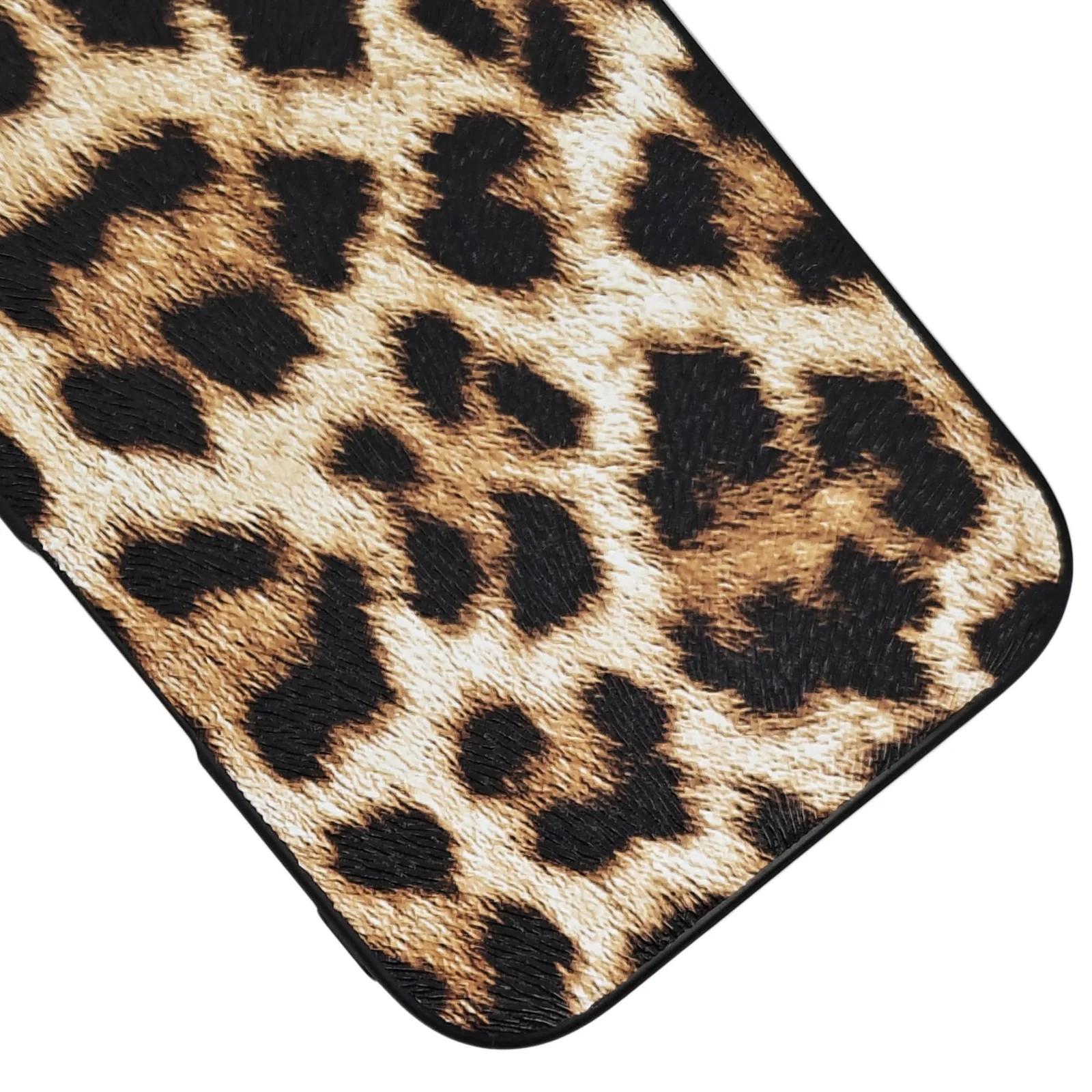 DMaos stiilne kunstnahast Leopard-ümbris iP 16 Pro – lisavaade