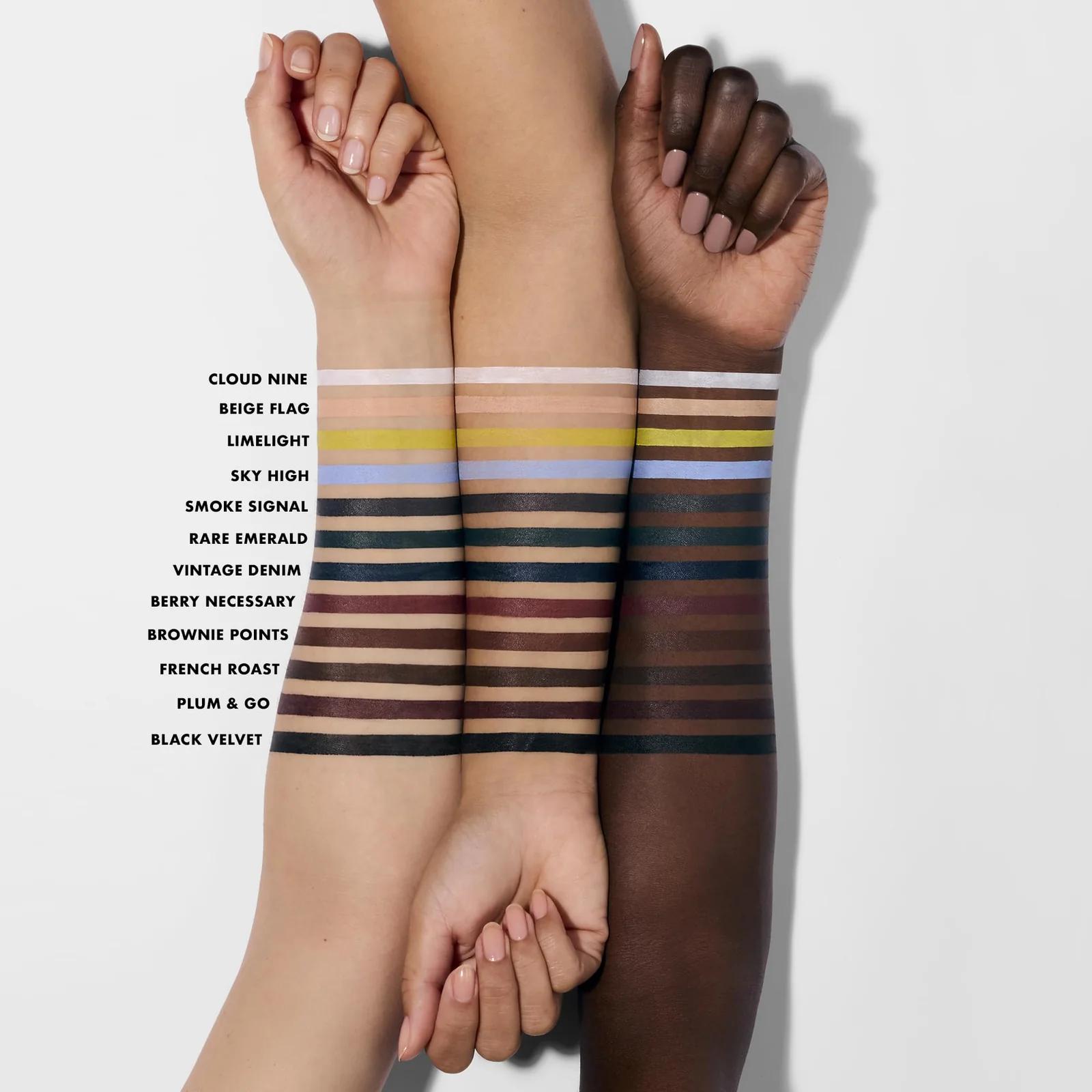 e.l.f. silmapliiats Smoky Kohl — siidine kajal smokey-efekt – pilt 6