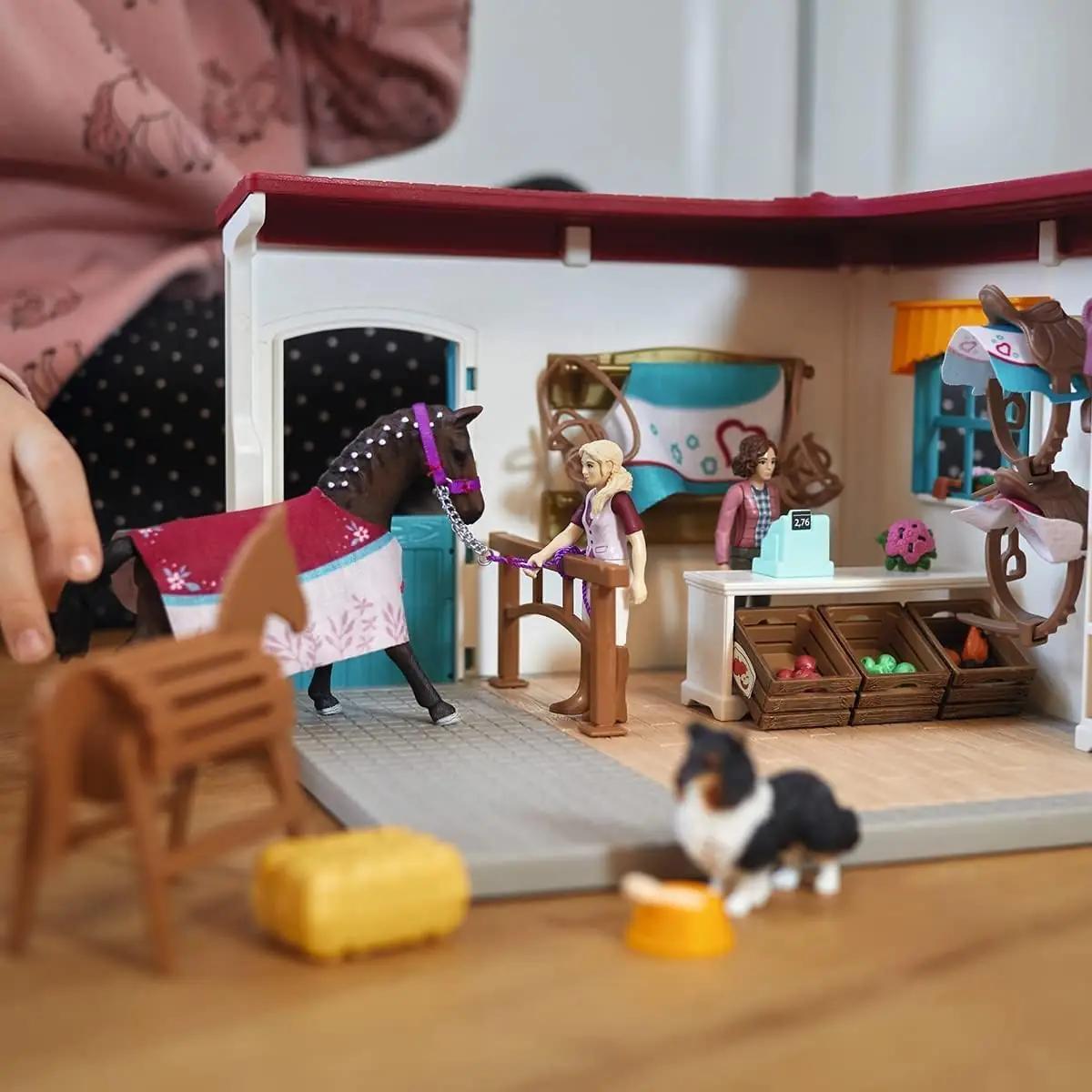 SCHLEICH mängukomplekt: modulaarne ratsapood ja talu (42568) – pakend ja tarvikud