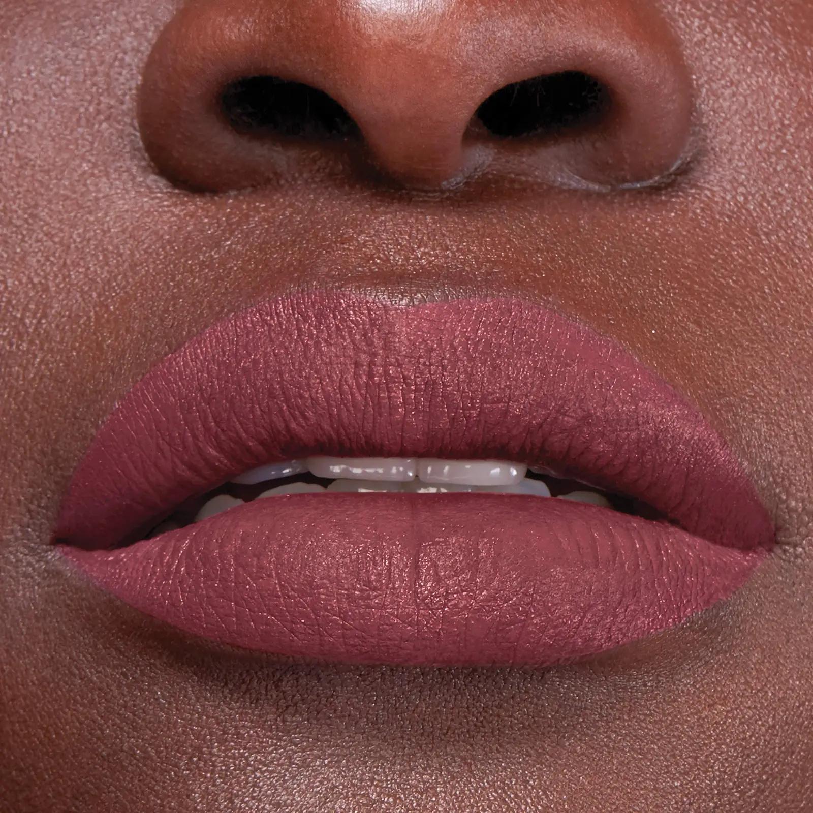 MAYBELLINE matt vedel huulepulk — püsiv ja kantav kingitus – lisavaade