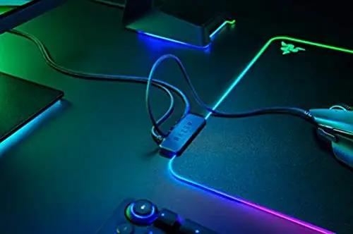 Razer LED-mänguripadi Firefly V2 — mikrotekstuuriga pinda – pakend ja tarvikud