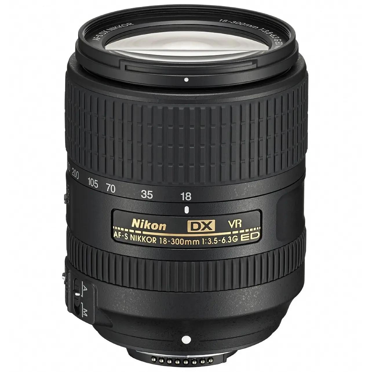 Nikon kerge reisizoomobjektiiv 18–300 mm — mitmekülgne