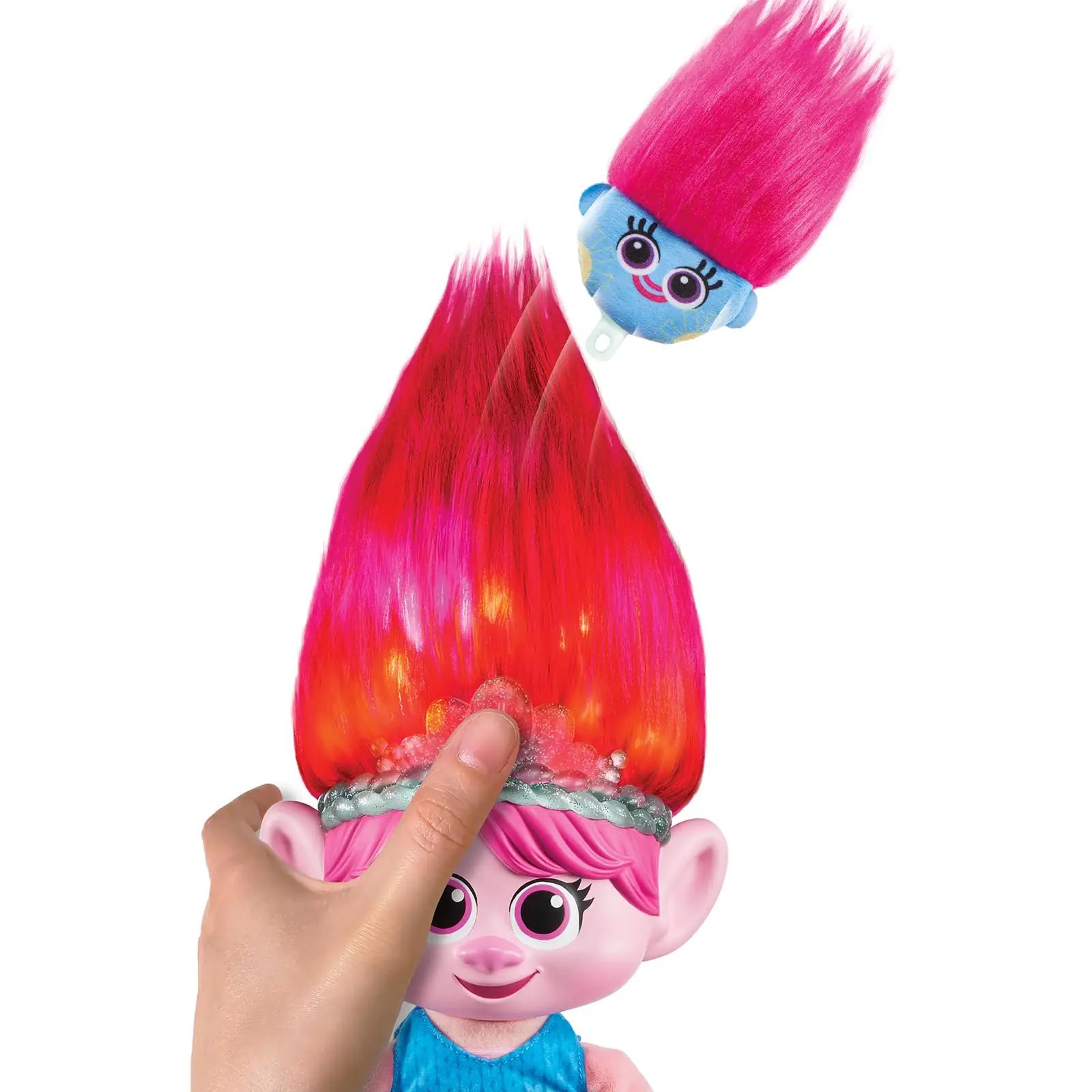 Mattel pehme Poppy mängukaru 35 cm — helide ja valgusega – kasutusnäide
