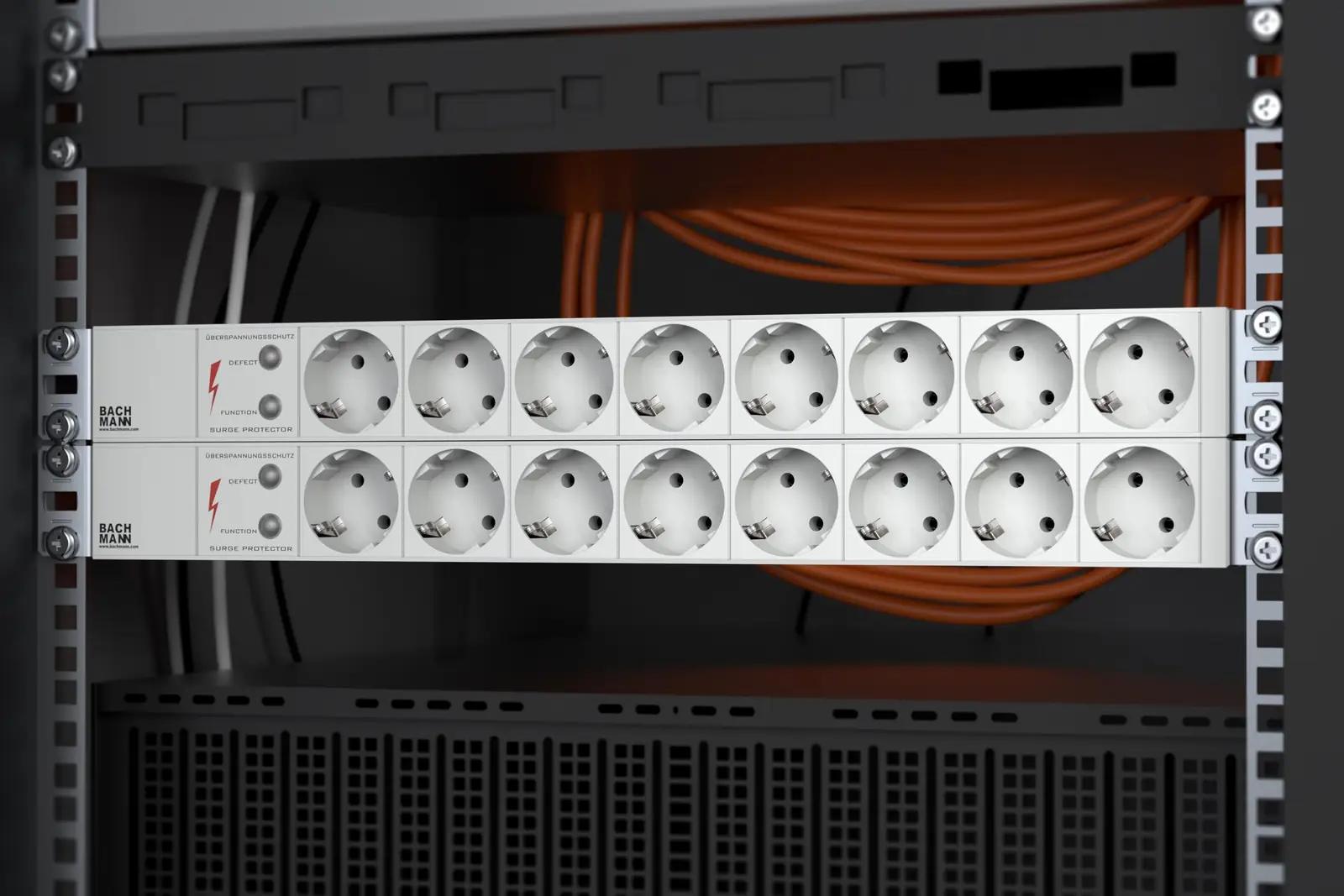 BACHMANN 19″ rack-pistikupesa 7-kohaline – ühilduv serveritele – detailne vaade