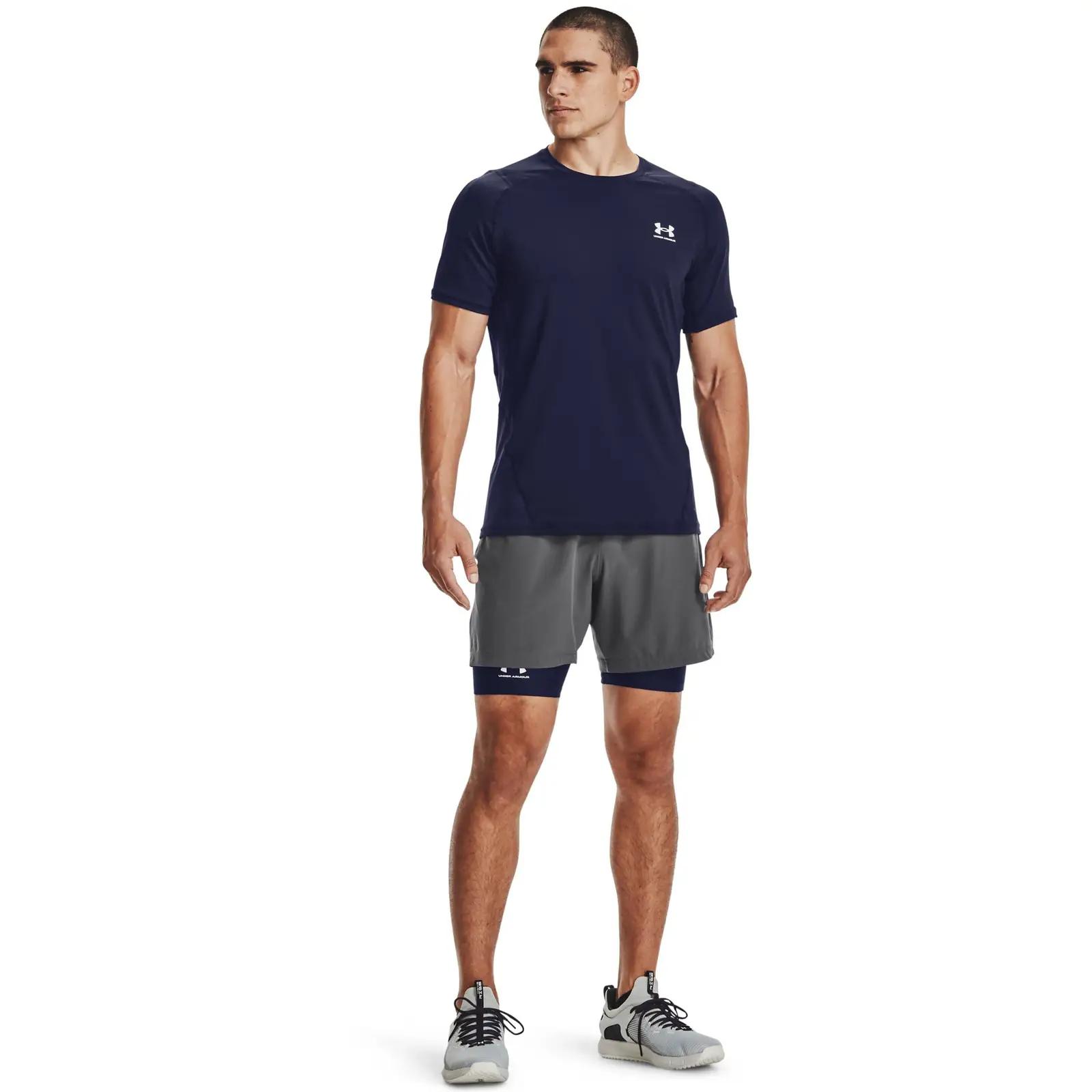 Under Armour hingav ja veniv spordishorts – mugav treeninguks – pakend ja tarvikud