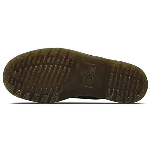 Dr. Martens vegan nahk-sarnased saapad — vastupidav linnakõnd – detailne vaade