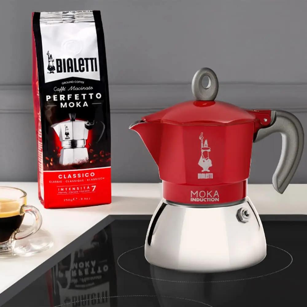 Bialetti punane Moka Induction — vastupidav alumiiniumkann – pakend ja tarvikud