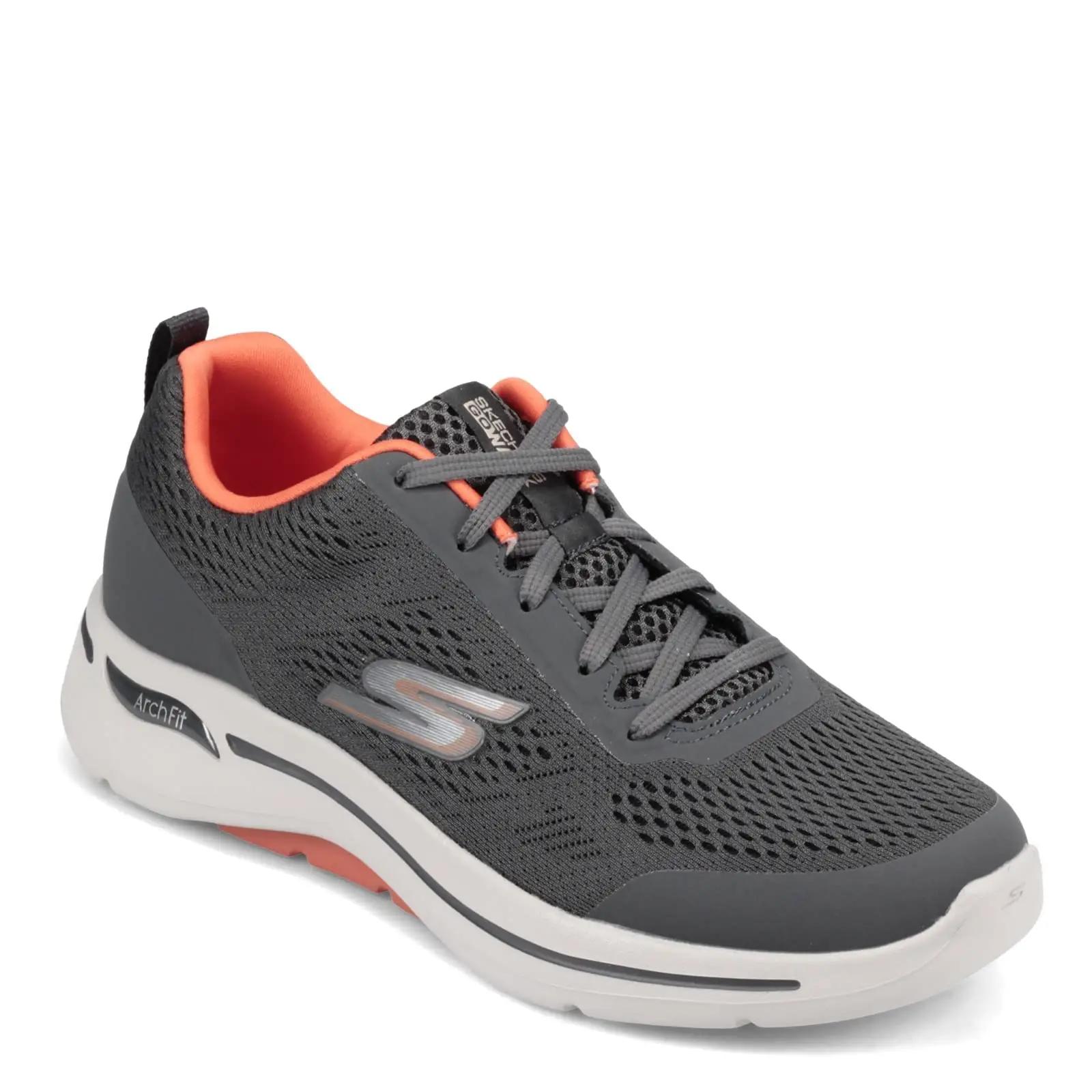 Skechers 216116 vabaaja- ja spordijalatsid – detailne lähivaade