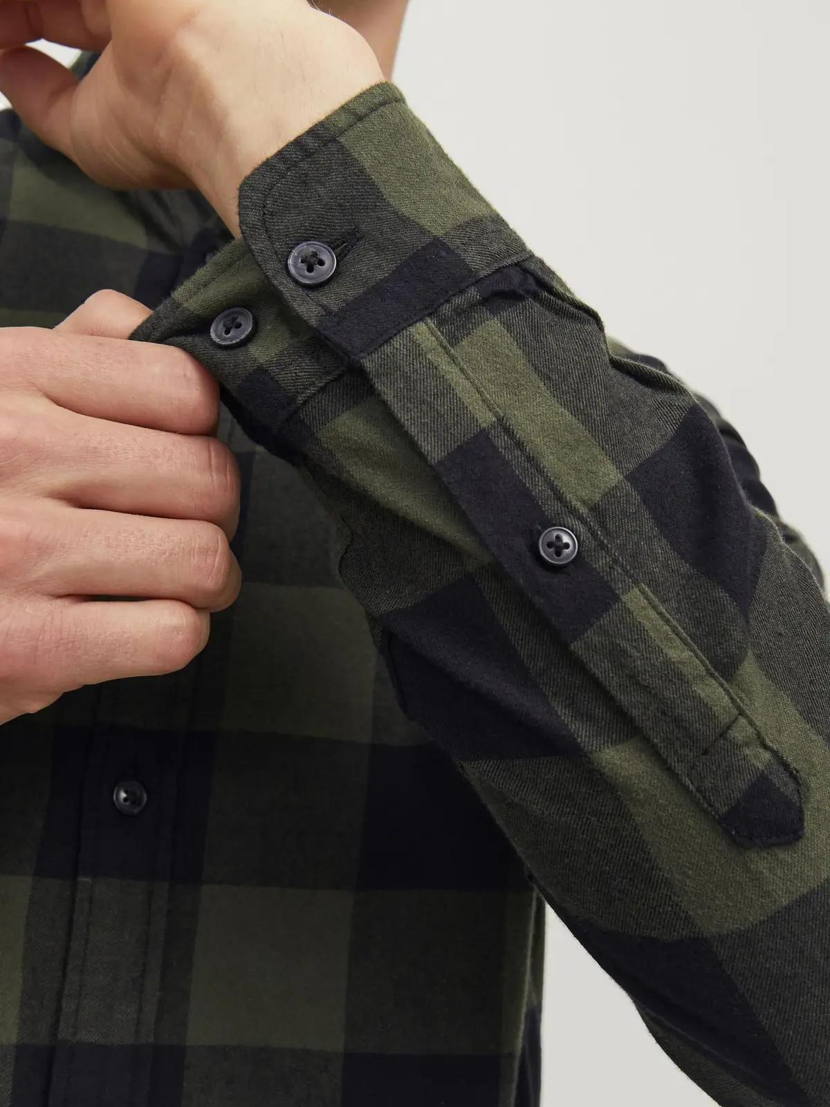 JACK & JONES puuvillane meeste ruuduline särk – mugav ja stiilne – lisavaade