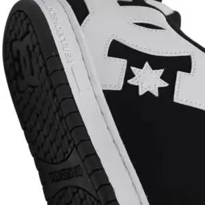 DC Shoes 300529 sneakerid ja spordijalatsid – detailne lähivaade